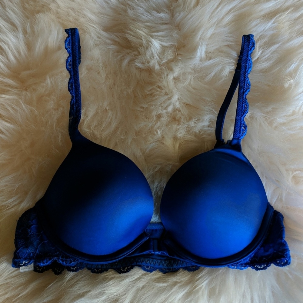 Victoria's Secret front closure bra